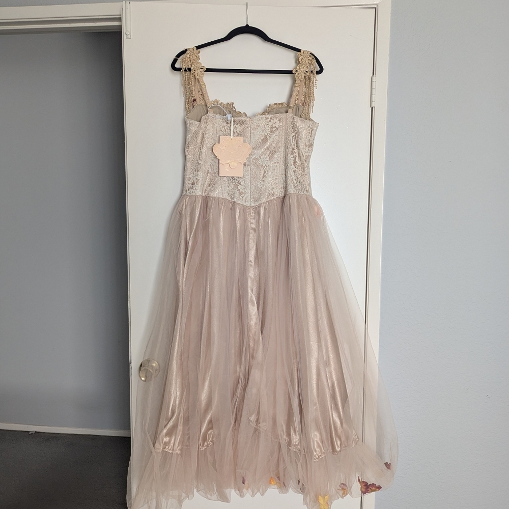 RARE "Oracle Of The Blossom" Fairy, Whimsical Dress - Picture 4 of 5